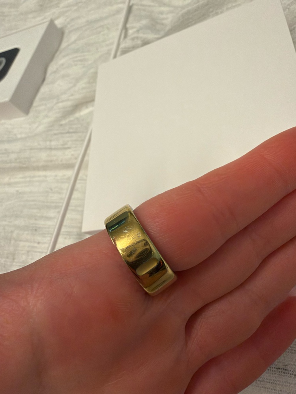 oura ring gen 4 gold size 8 - Picture 5 of 8